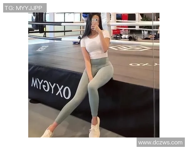 足球明星背后的魅力女性们揭示他们的爱情故事与生活点滴